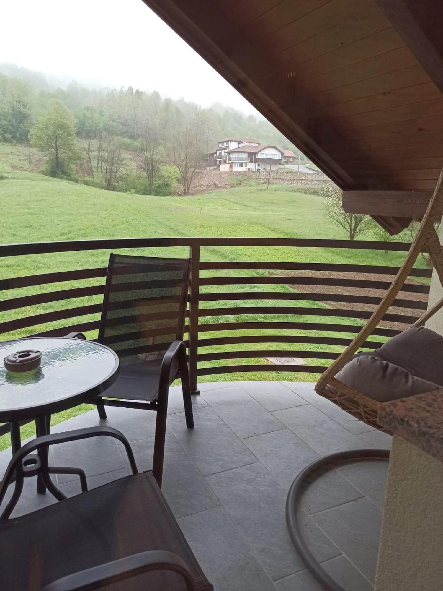 Apartmani Leptir Rakovica Exterior foto